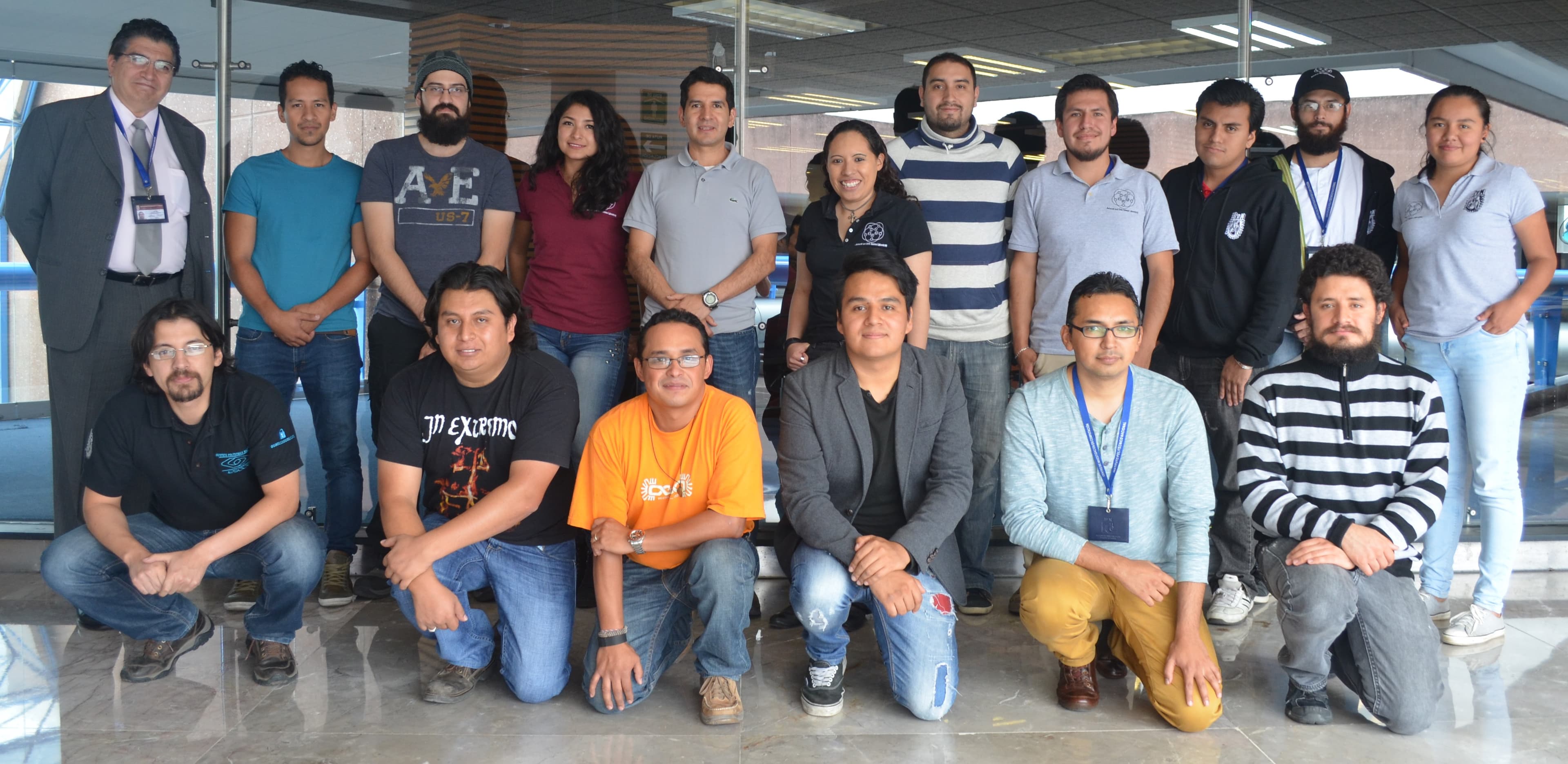 Network and Data Science Laboratory members